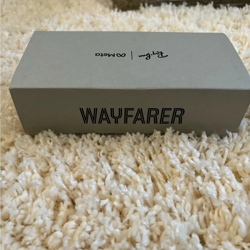 Ray ban wayfarer unused factory sealed